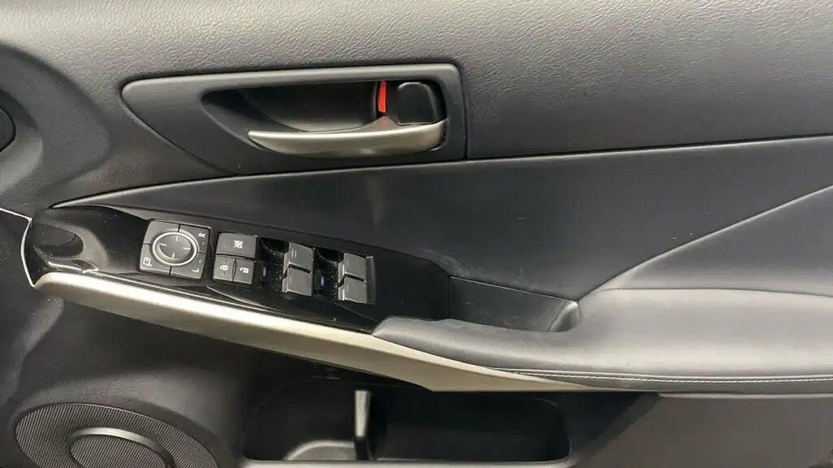 2018-lexus-is-300h-25-executive-edition-lexus-navigation-big-24