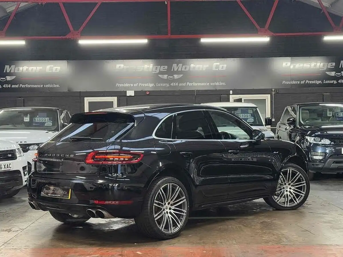 2016-porsche-macan-30td-s-big-3