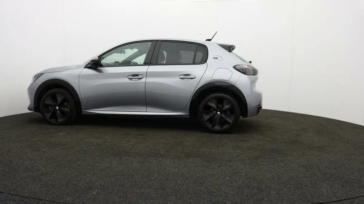 2021-peugeot-208-e-gt-50kwh-big-63
