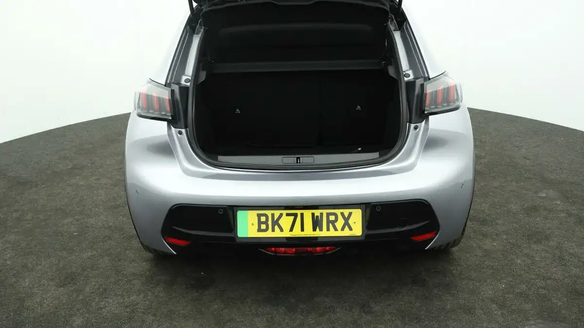 2021-peugeot-208-e-gt-50kwh-big-17