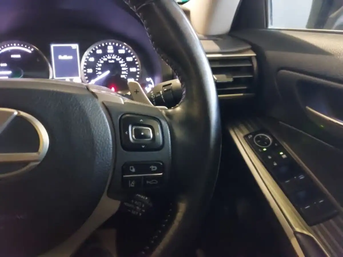 2018-lexus-is-300h-25-advance-lexus-navigation-big-10