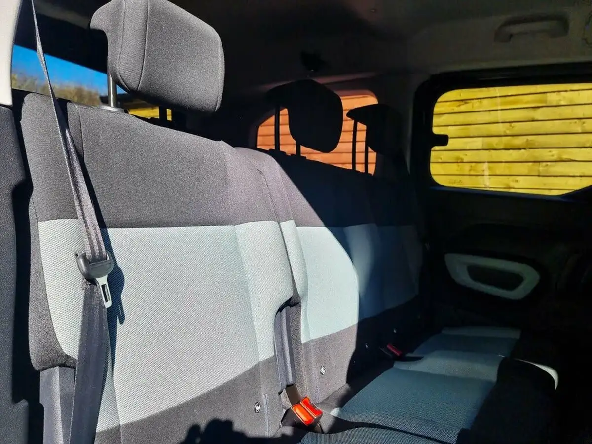 2021-citroen-berlingo-15bluehdi-feel-xl-size-100ps-big-18