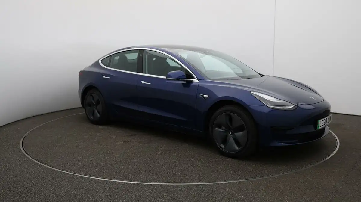 2020-tesla-model-3-e-standard-plus-big-35