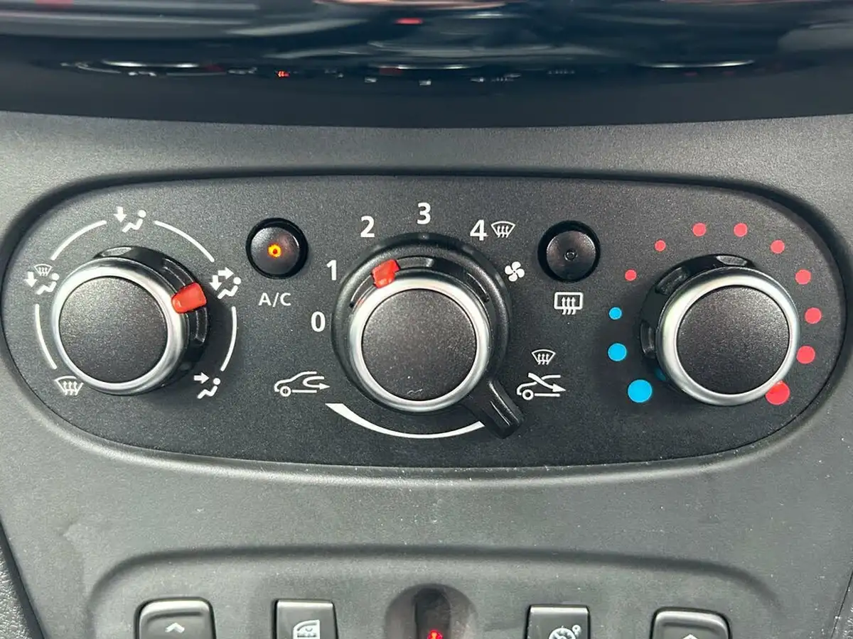 2019-dacia-sandero-stepway-09-tce-techroad-big-17