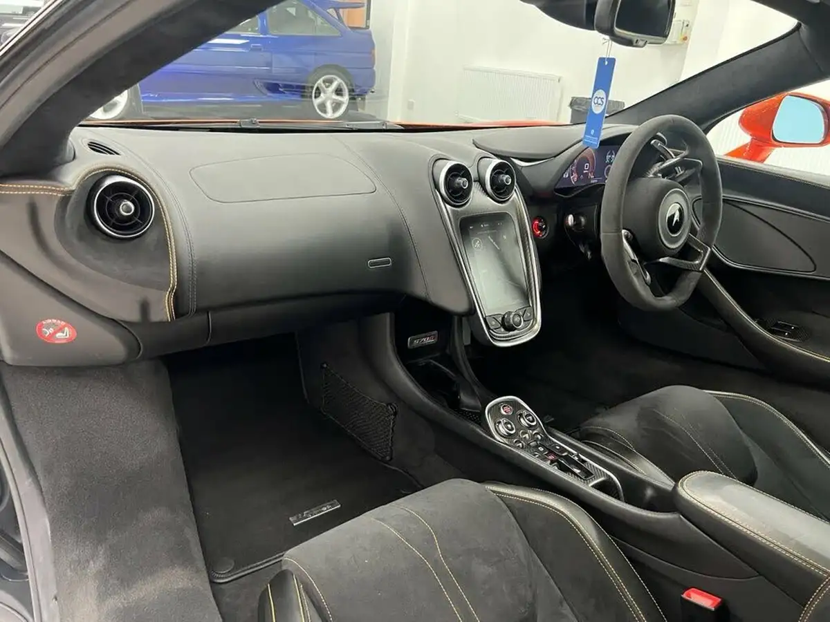 2019-mclaren-570s-38-coupe-big-63