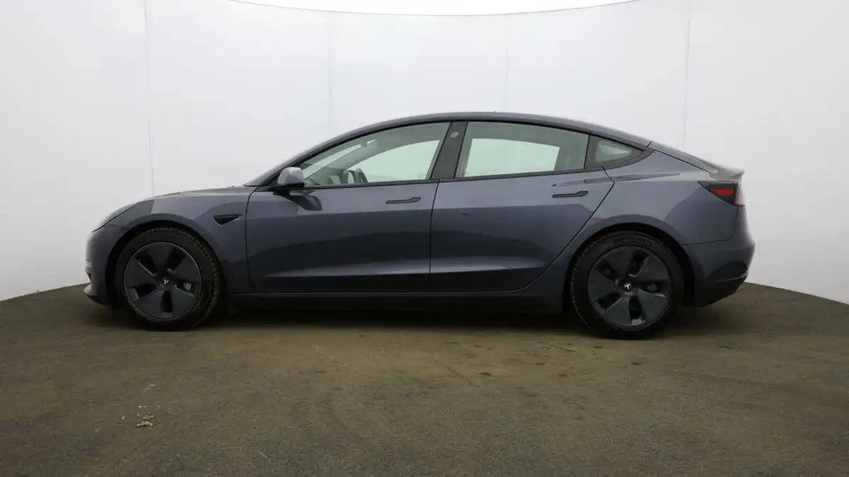 2020-tesla-model-3-e-long-range-big-3