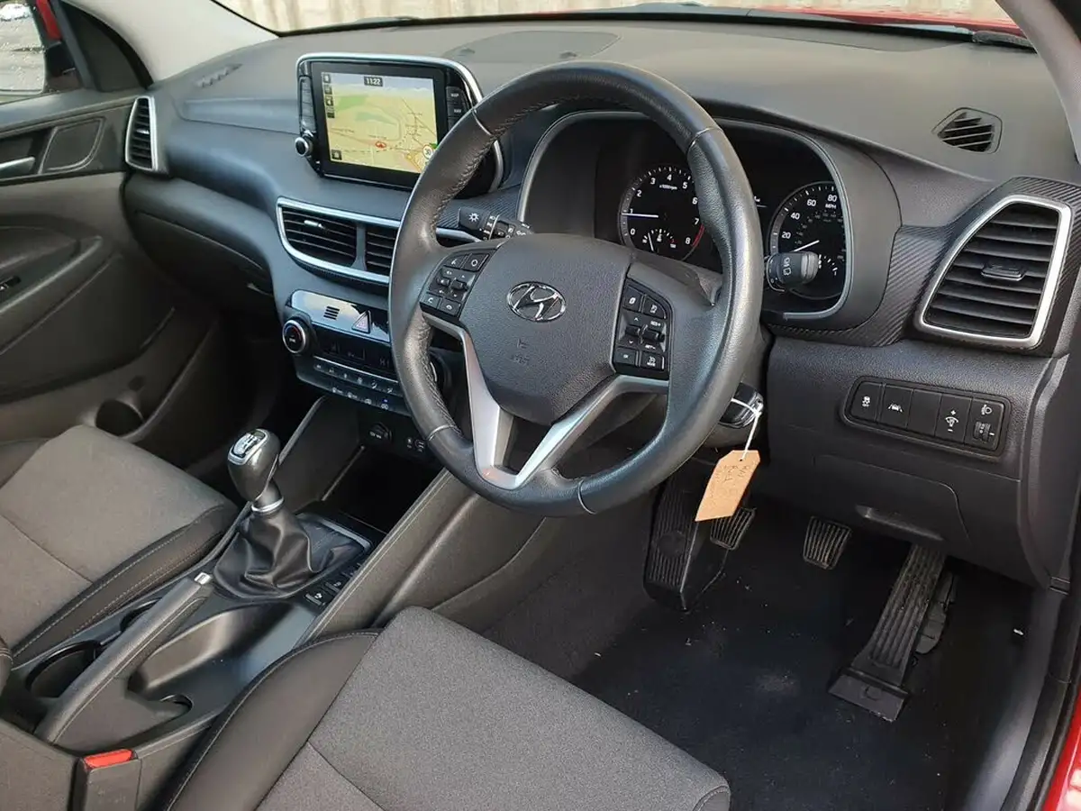 2019-hyundai-tucson-16-gdi-se-nav-big-9