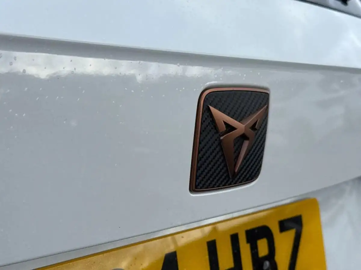 2024-cupra-ateca-15-ecotsi-v2-big-24