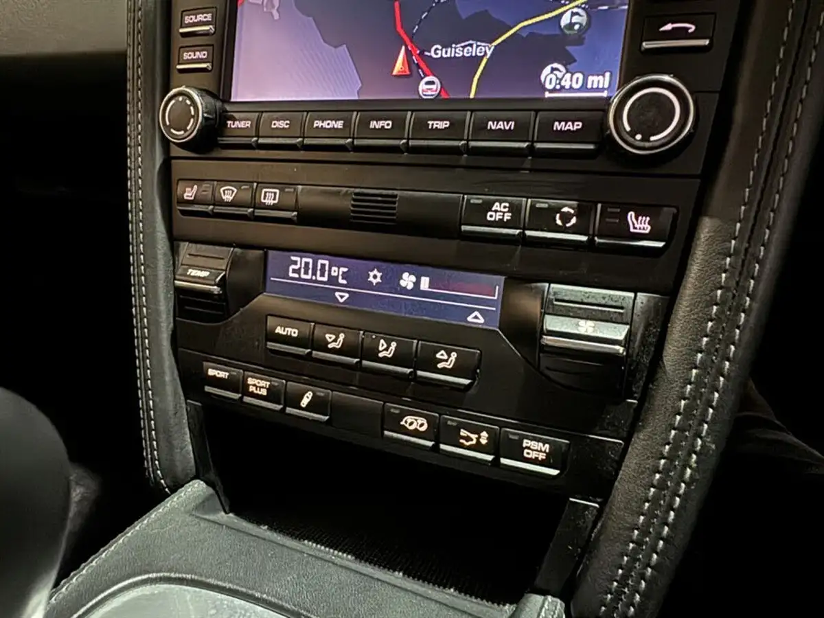 2011-porsche-911-38-carrera-s-rwd-coupe-pdk-big-32