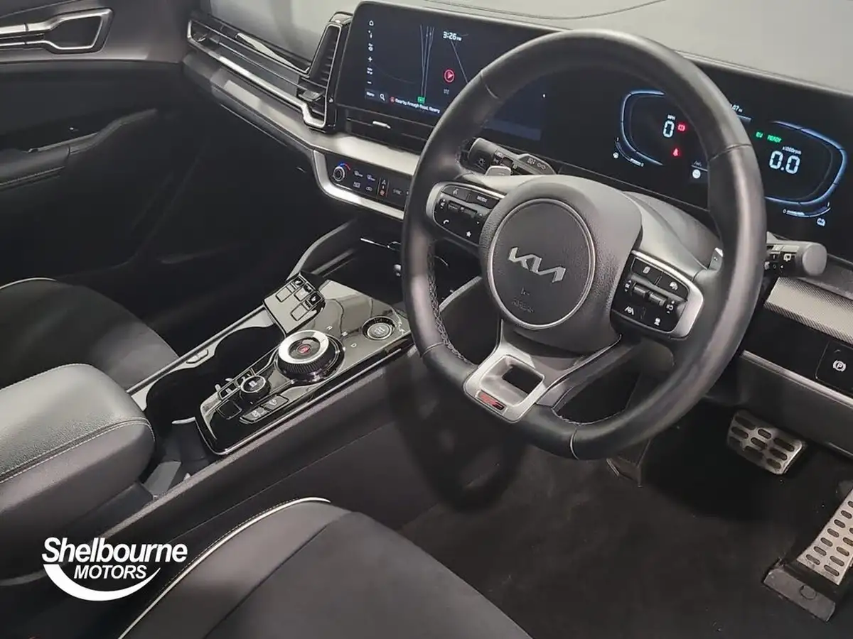 2024-kia-sportage-16-t-gdi-gt-line-226bhp-hev-auto-big-3