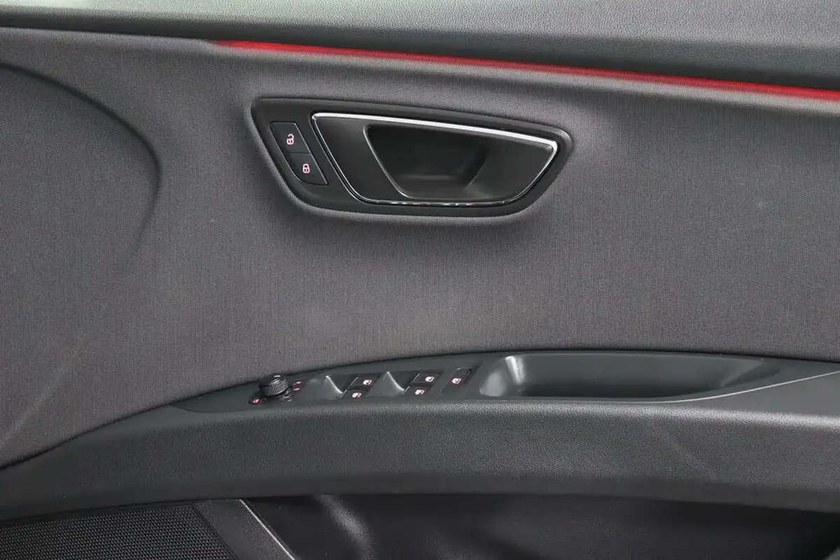 2018-seat-leon-20tdi-fr-technology-150ps-hatchback-5d-big-31