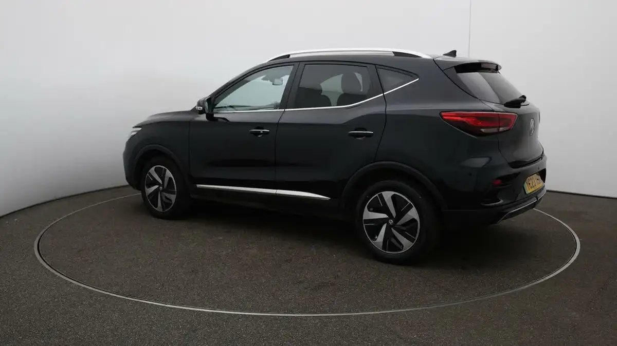 2023-mg-zs-suv-e-trophy-ev-156ps-long-range-big-35