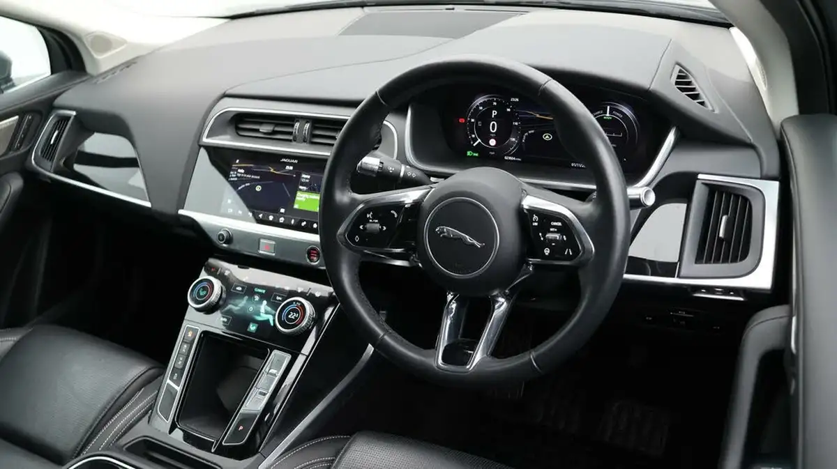 2019-jaguar-i-pace-ev400-se-big-9