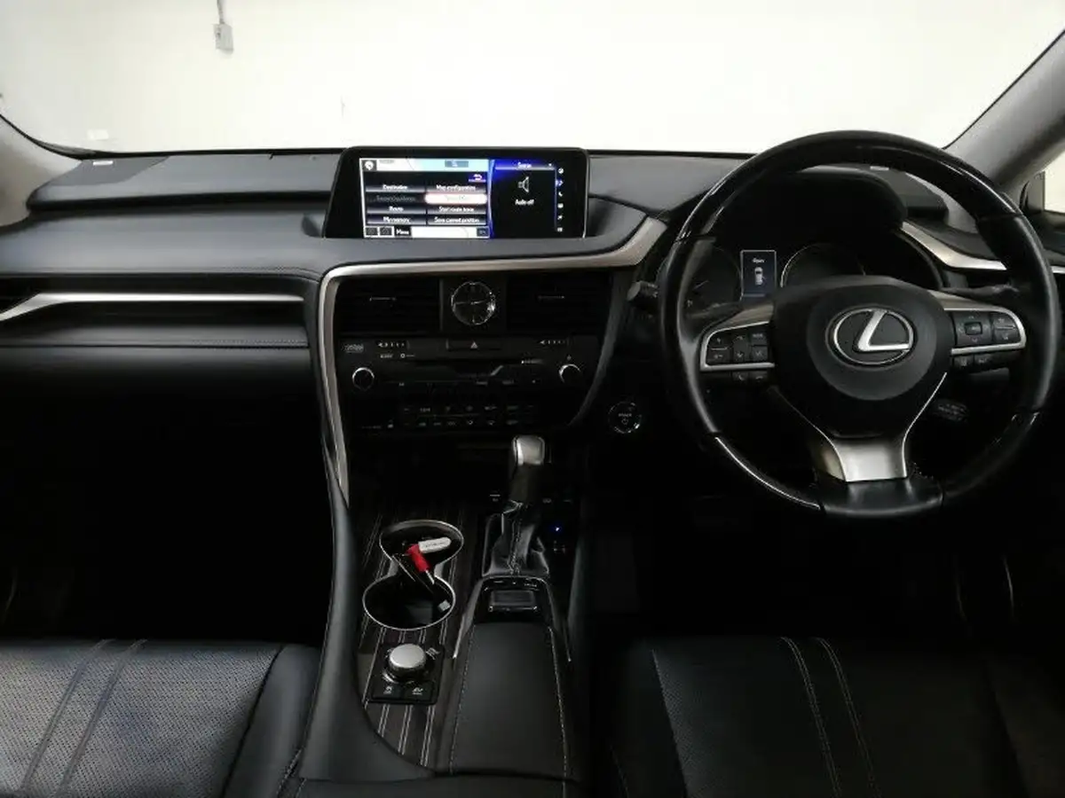 2019-lexus-rx-450h-l-35-takumi-big-2