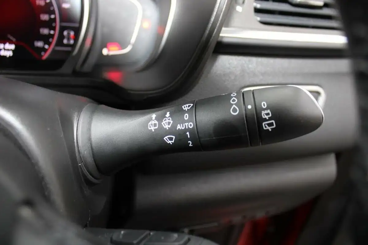 2019-renault-kadjar-13-tce-iconic-140bhp-edc-auto-big-23