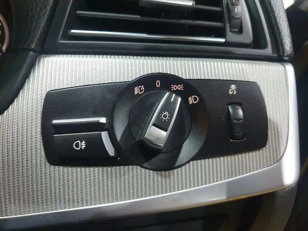 2013-bmw-5-series-44-m5-big-43
