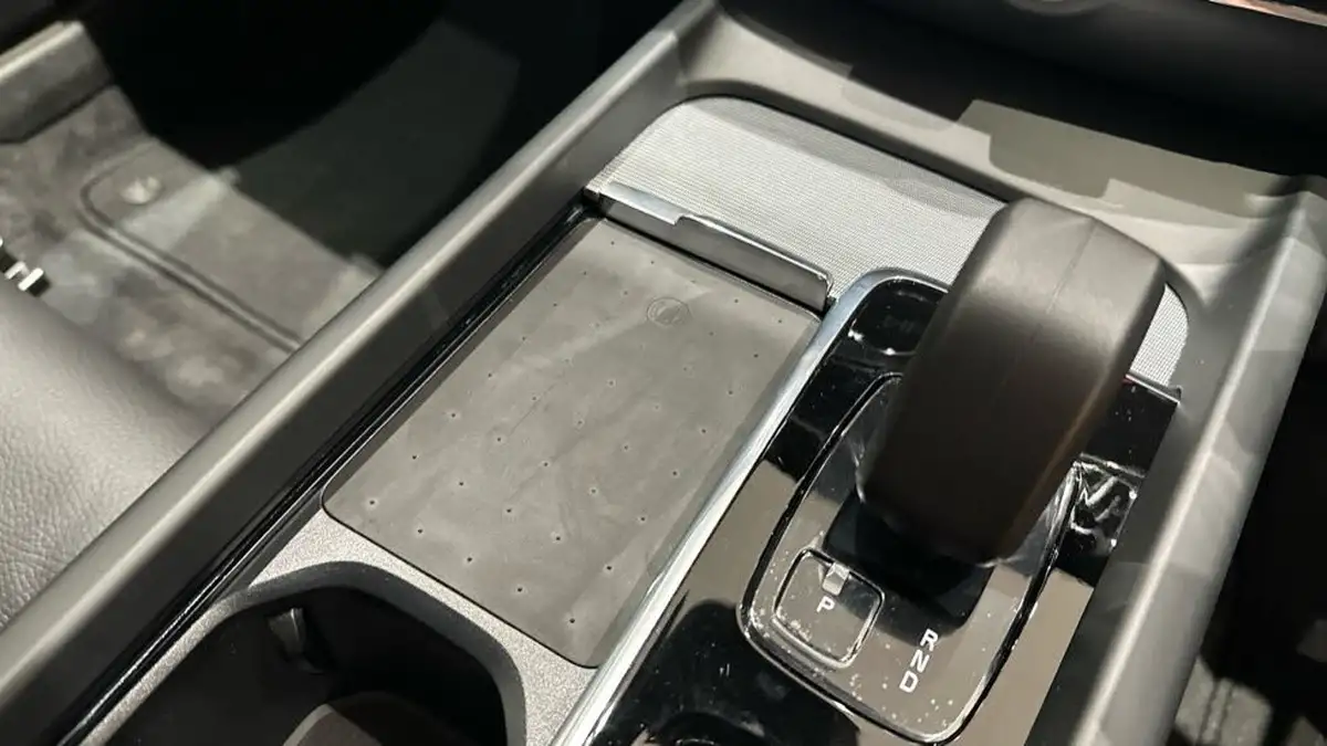 2024-volvo-v60-20-b4-plus-station-wagon-big-36