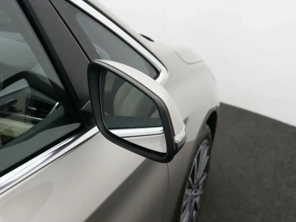 2021-bmw-2-series-20-220i-luxury-active-big-48