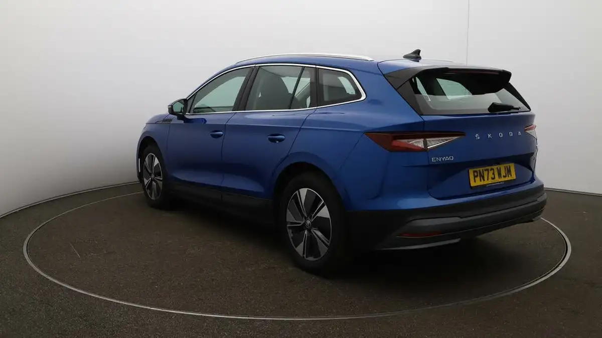 2022-skoda-enyaq-e-80-82-kwh-big-55
