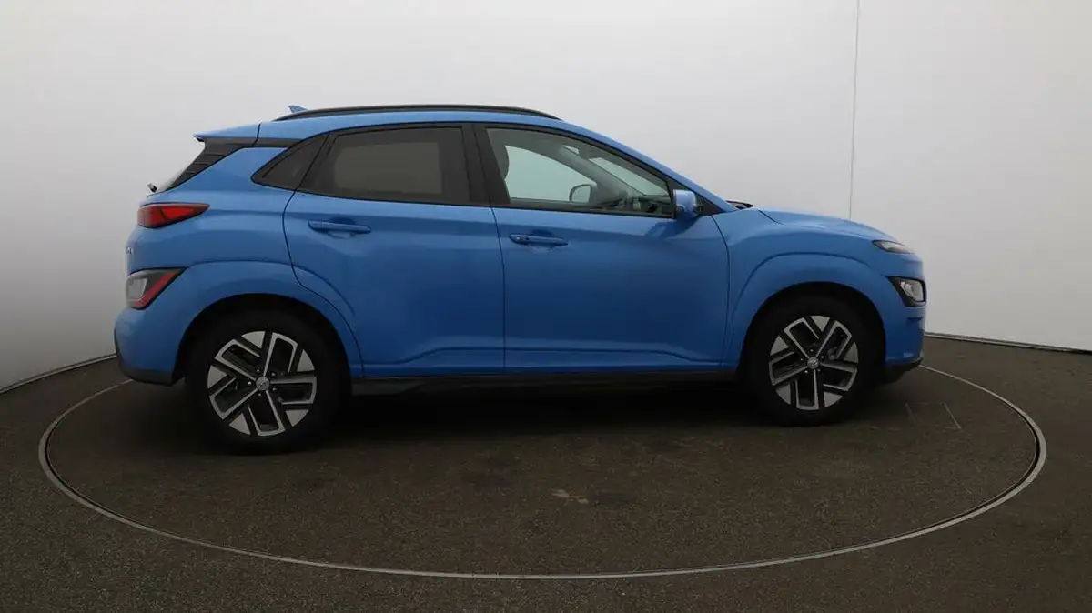 2022-hyundai-kona-e-premium-204ps-64kwh-7kw-obc-big-8