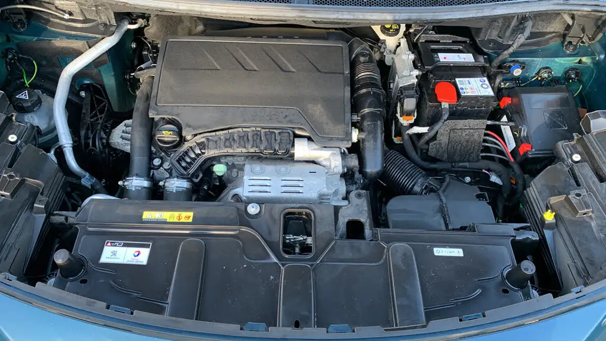 2021-peugeot-3008-suv-12-puretech-gt-big-17