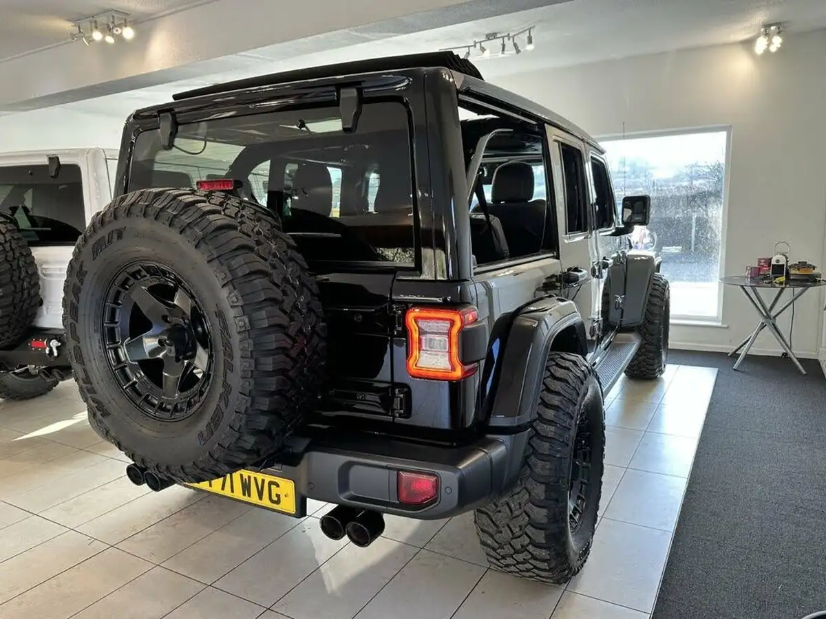 2022-jeep-wrangler-20-gme-sahara-5d-big-25