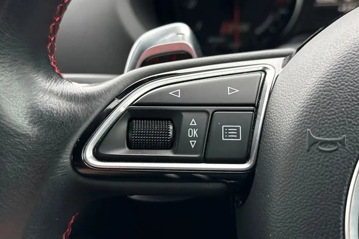 2016-audi-rs3-25-tfsi-quattro-nav-big-37
