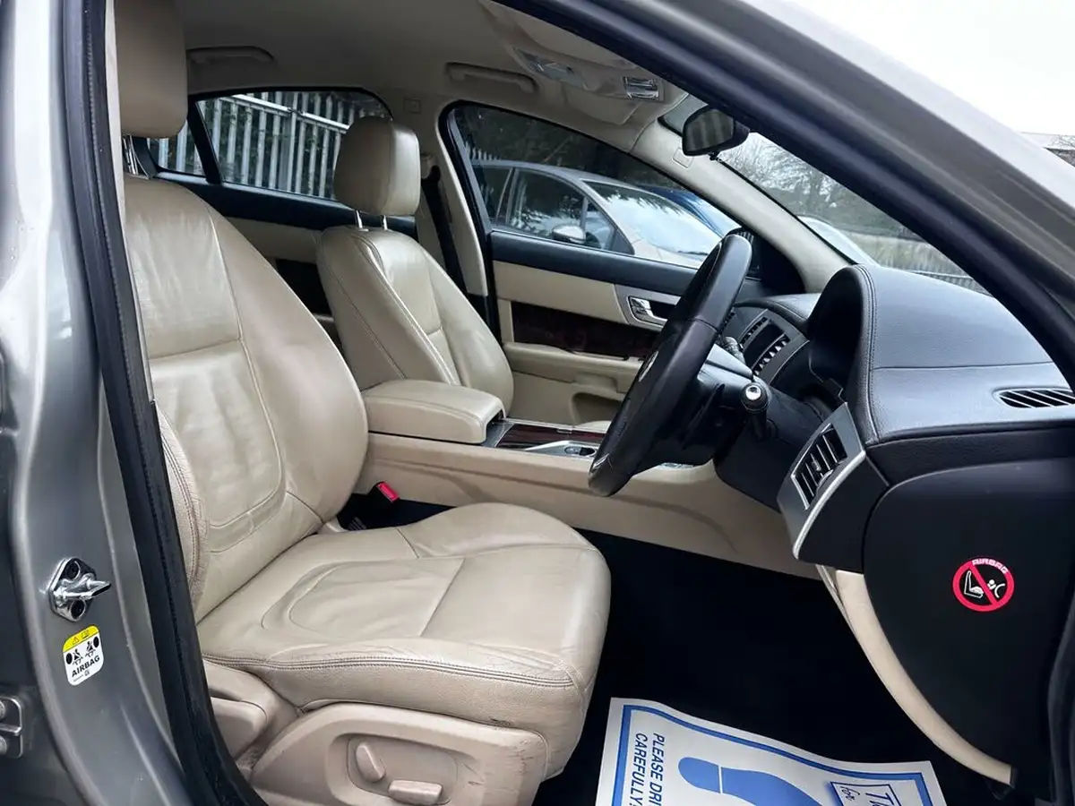 2012-jaguar-xf-22td-luxury-190ps-saloon-4d-auto-big-20
