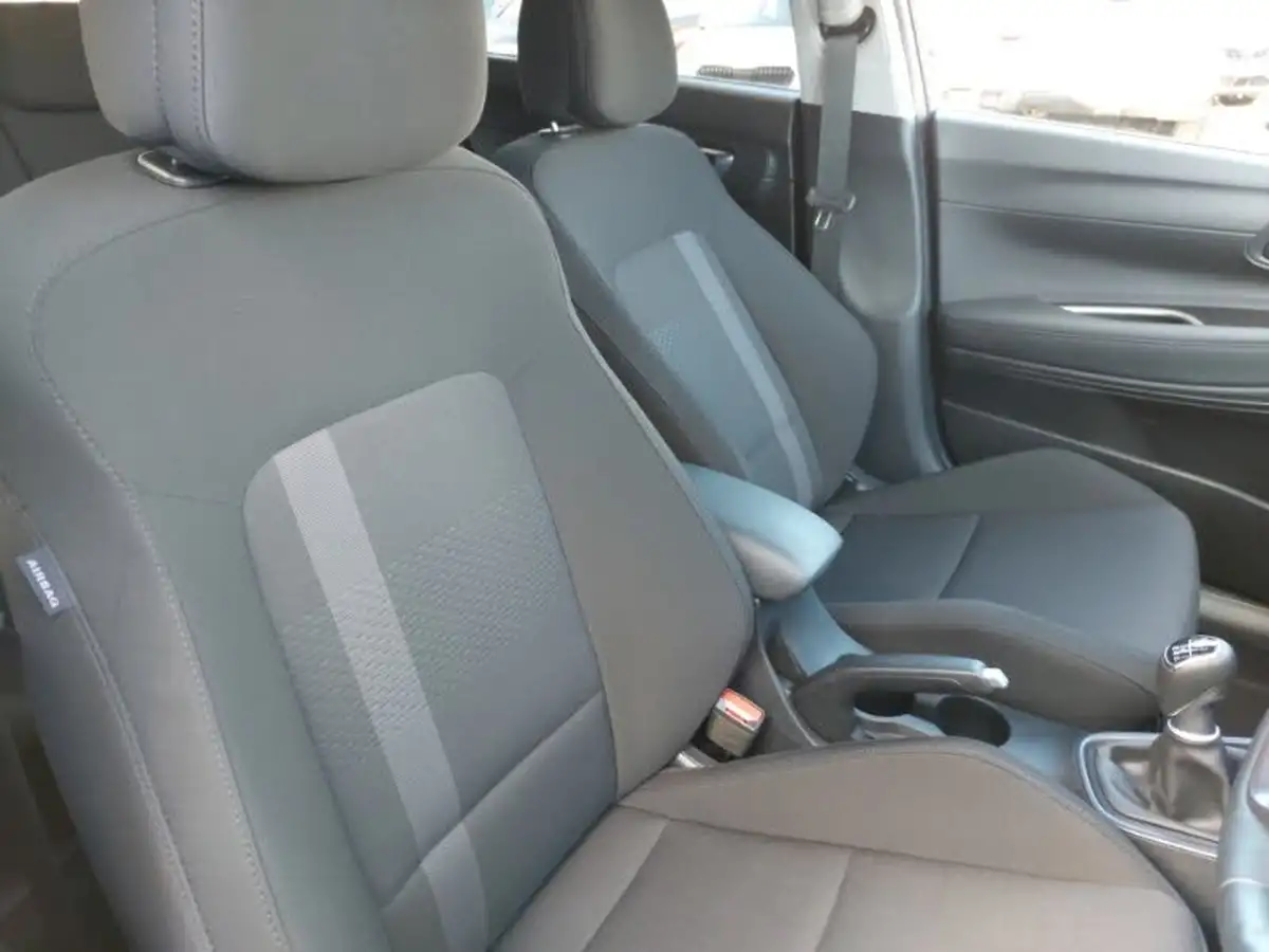 2024-hyundai-i20-10-t-gdi-premium-big-12