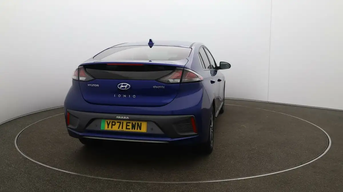 2021-hyundai-ioniq-e-premium-se-electric-100kw-big-49