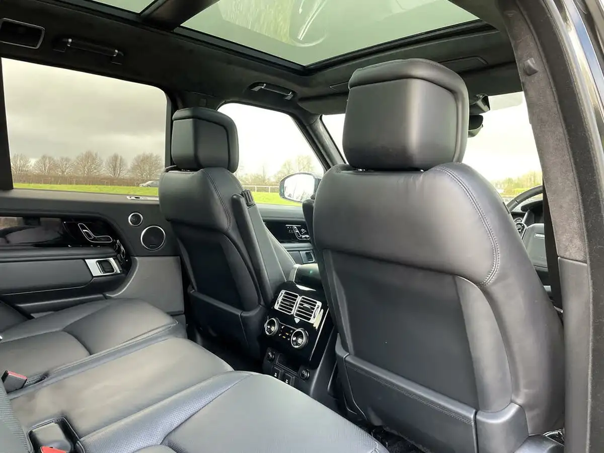 2021-land-rover-range-rover-20-p400e-westminster-big-25