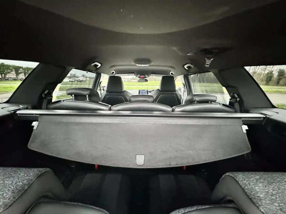 2018-peugeot-5008-suv-12-puretech-gt-line-big-63