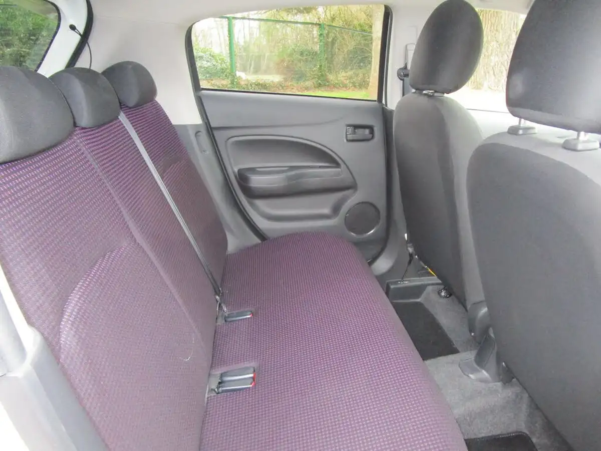 2013-mitsubishi-mirage-12-2-big-11