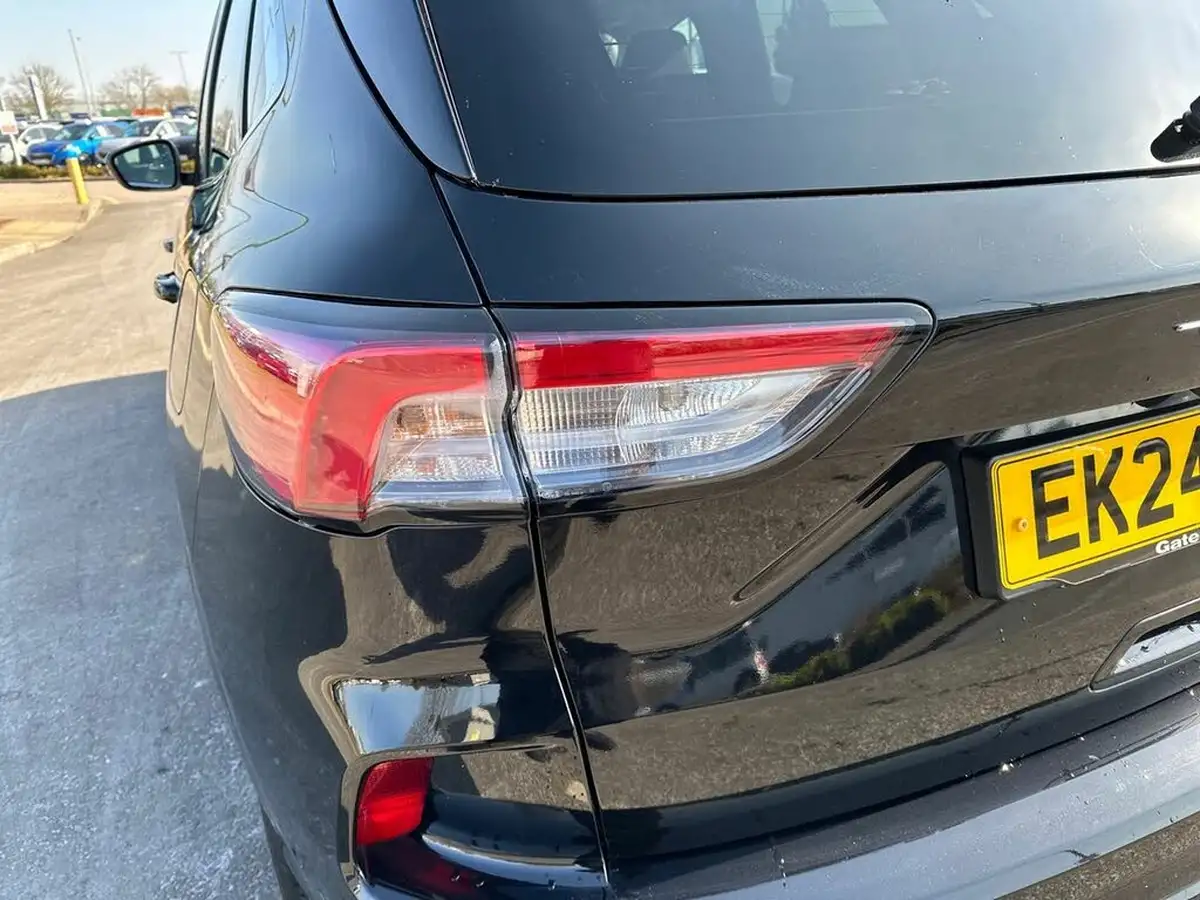 2024-ford-kuga-25t-vignale-190ps-fhev-big-32