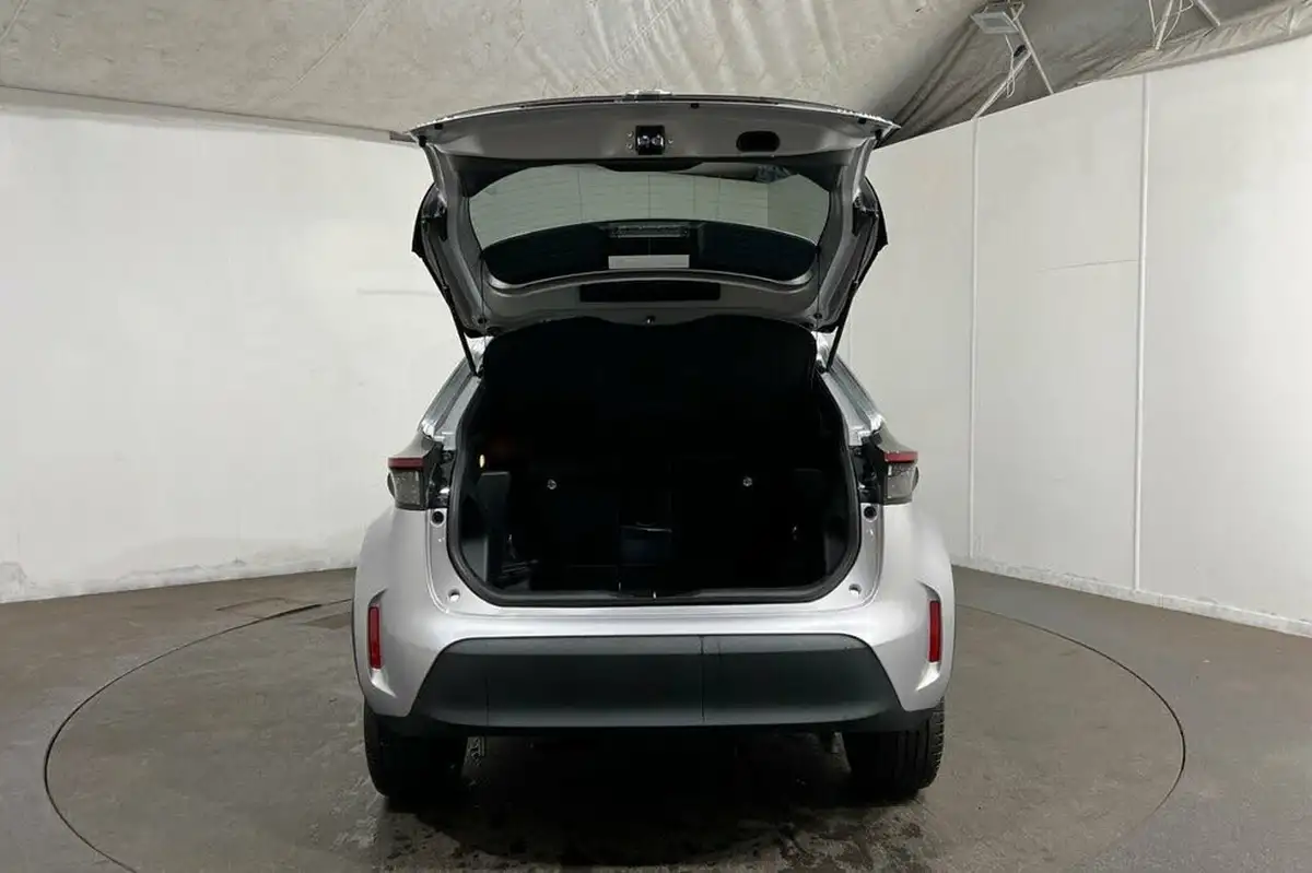 2022-toyota-yaris-15-vvt-i-design-panoramic-roof-big-37