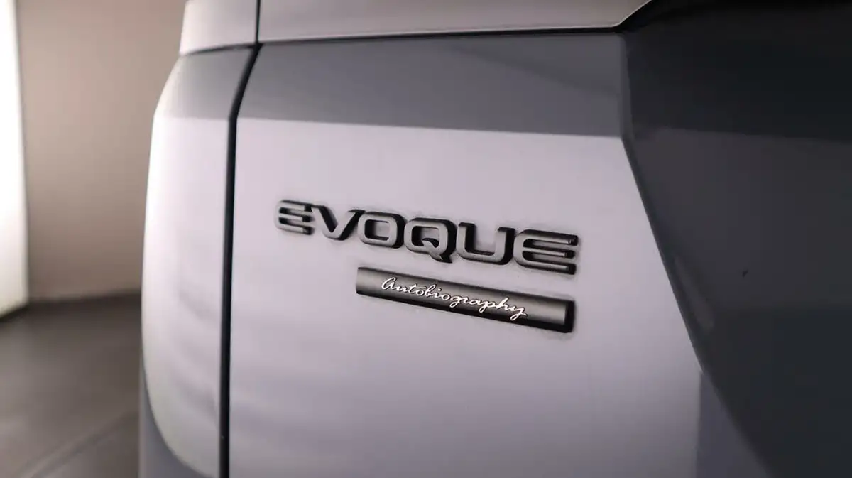 2022-land-rover-range-rover-evoque-15-p300e-autobiography-big-21