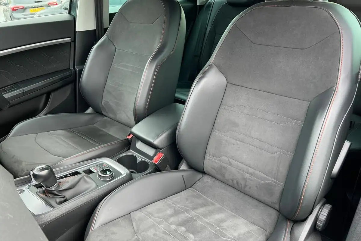 2023-seat-ateca-15-ecotsi-fr-dsg-big-10