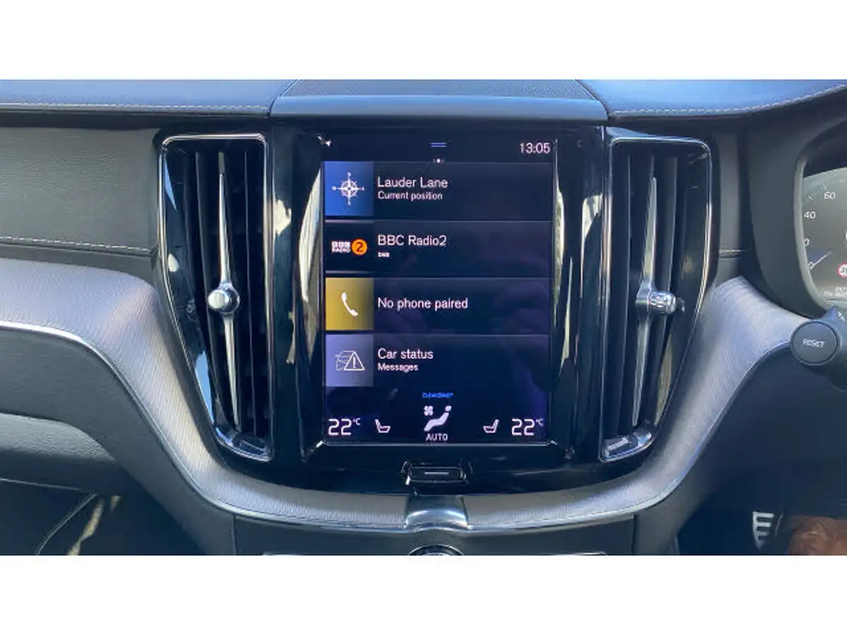 2021-volvo-xc60-20-b5-r-design-pro-awd-big-36