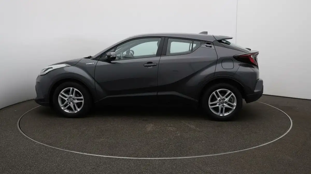 2020-toyota-c-hr-18-vvt-i-icon-parking-pack-big-64