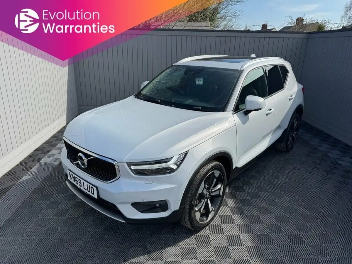 2020-volvo-xc40-20-t4-momentum-pro-big-0