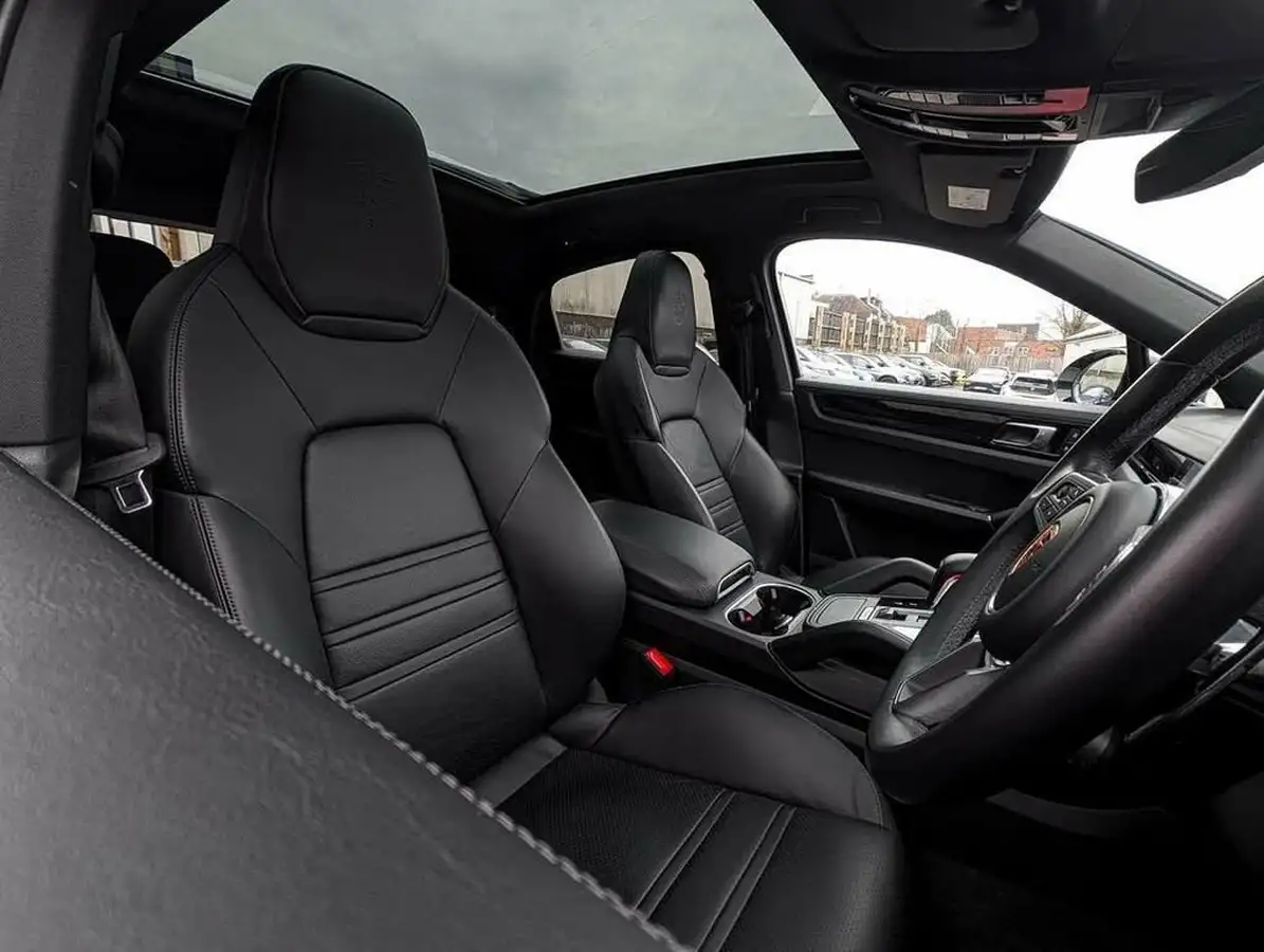 2022-porsche-cayenne-30-v6-coupe-big-20