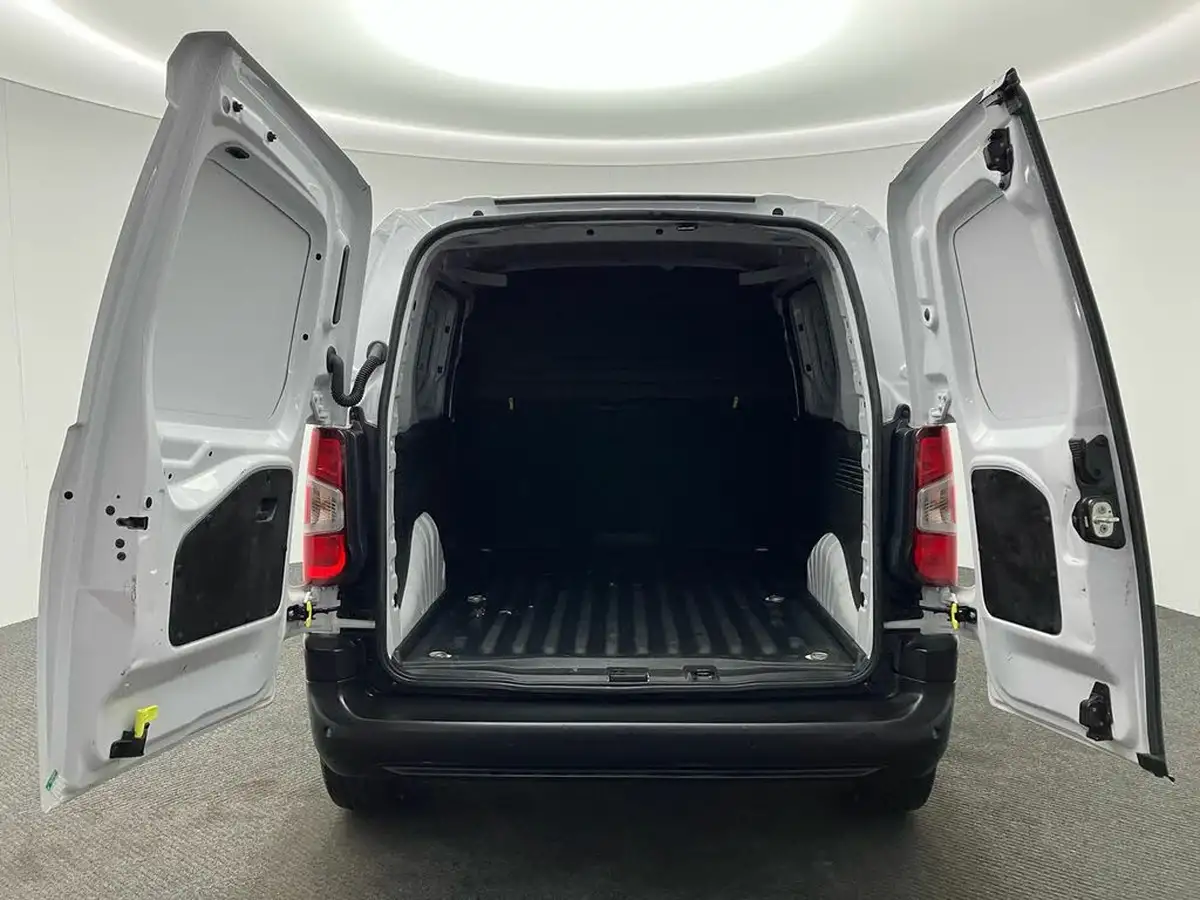 2023-toyota-proace-city-15d-icon-l1-big-19