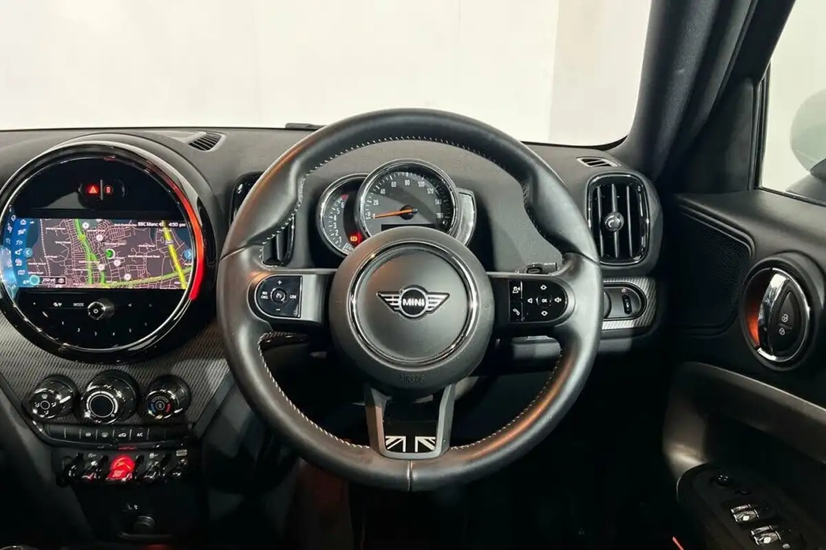 2021-mini-countryman-15-cooper-exclusive-big-18