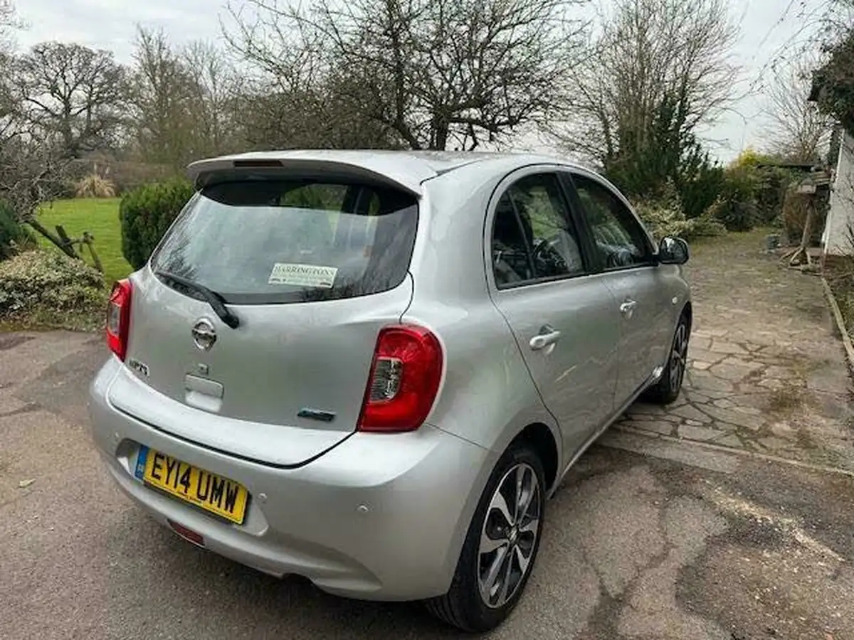 2014-nissan-micra-12-tekna-98ps-glass-roof-big-3