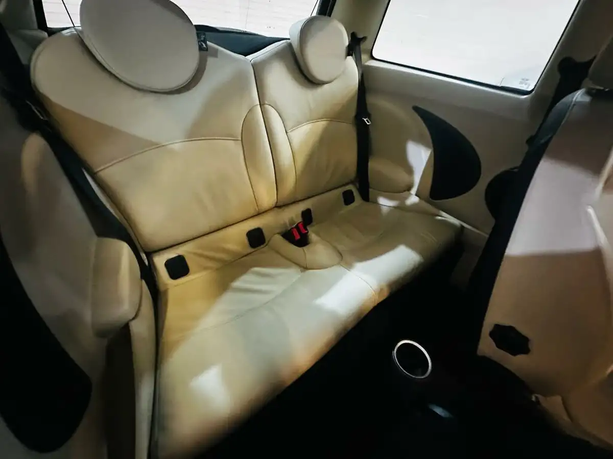 2011-mini-cooper-16-cooper-s-hatchback-3d-big-27
