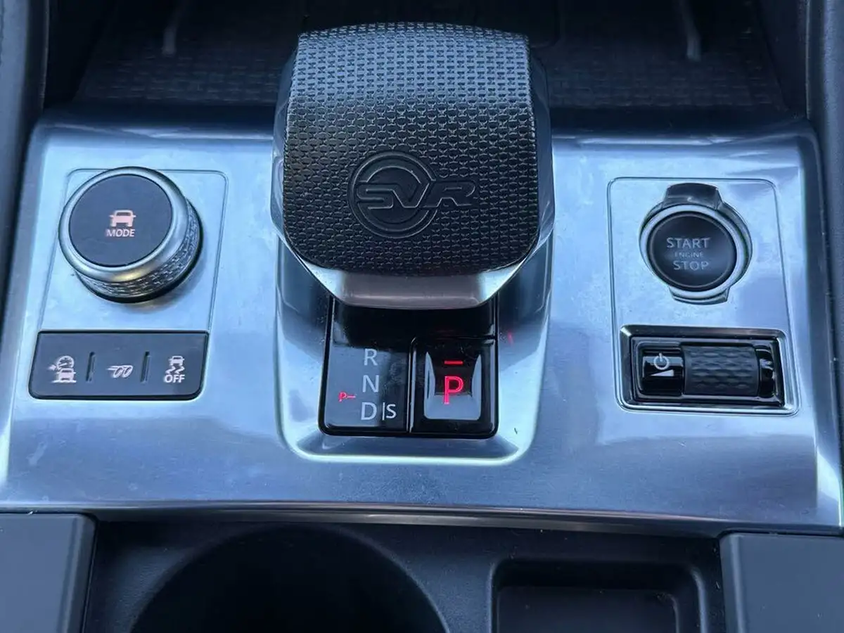 2021-jaguar-f-pace-50-v8-svr-big-11