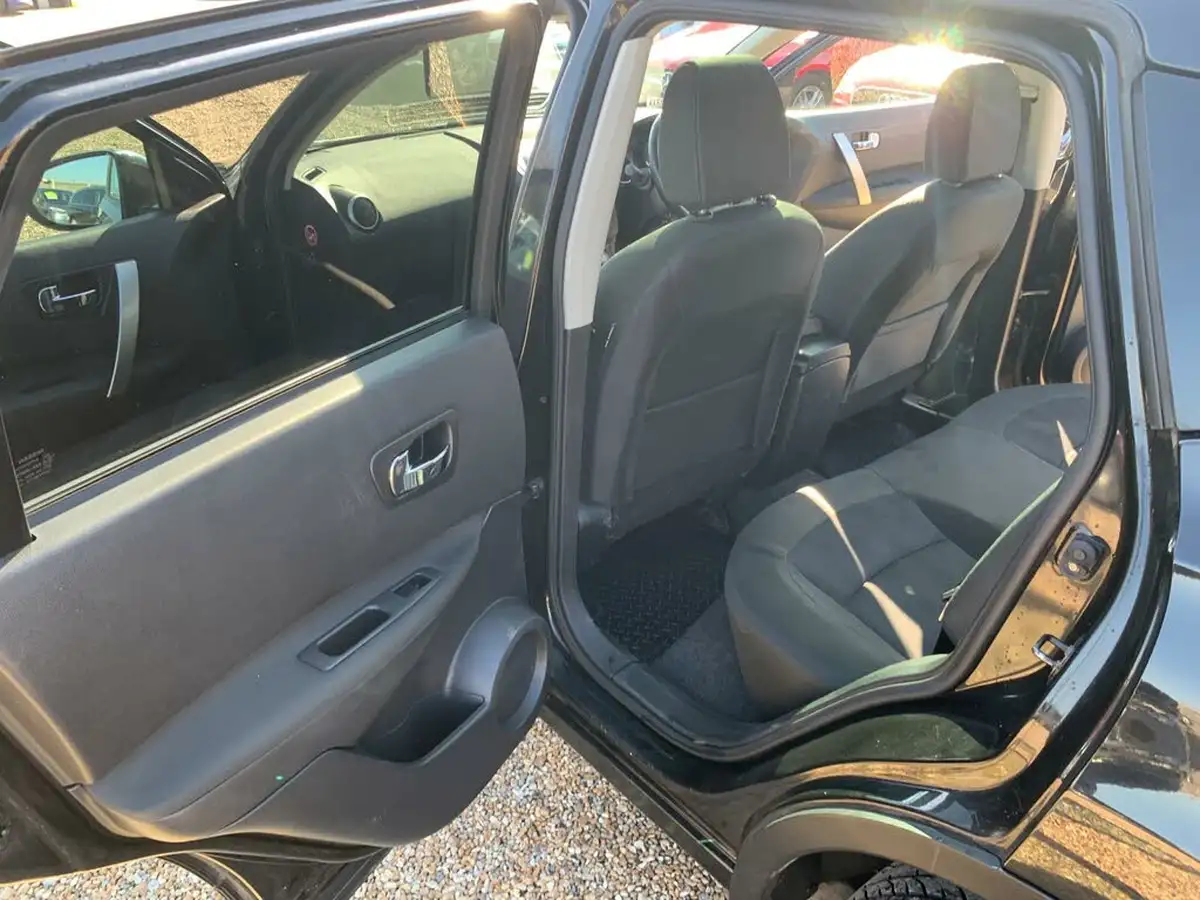 2012-nissan-qashqai-15td-n-tec-big-32