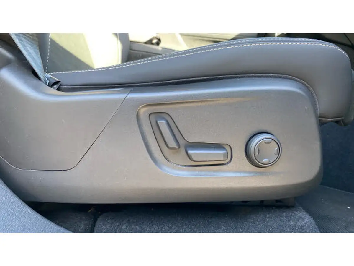 2022-volvo-c40-e-twin-recharge-pro-big-39