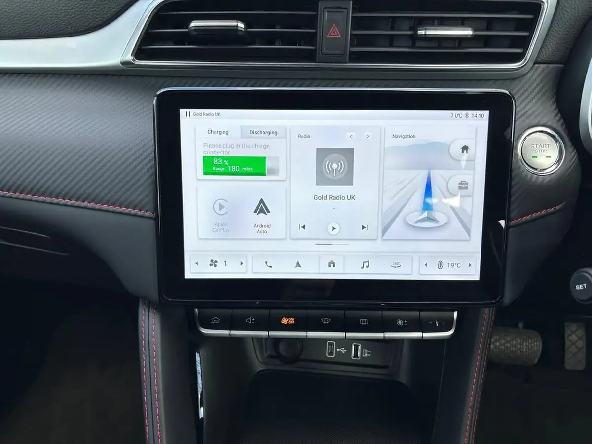 2023-mg-zs-suv-e-se-ev-156ps-long-range-big-18