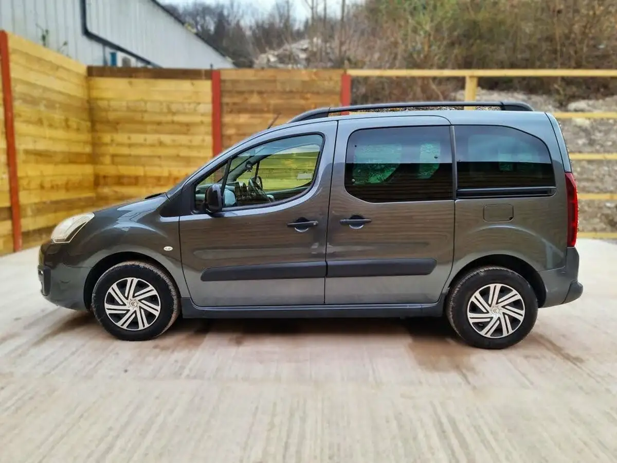 2016-citroen-berlingo-16bluehdi-multispace-xtr-102ps-ss-etg6-big-2